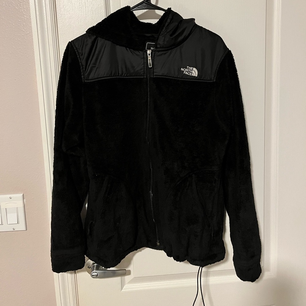 North Face jacket! Black size large!